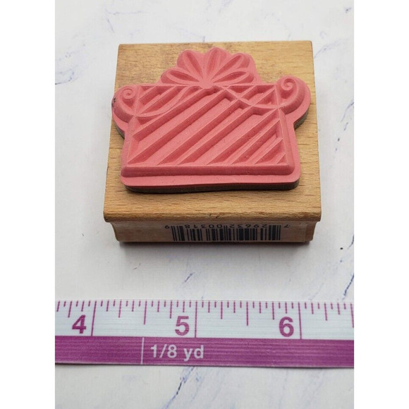 Sarah Beise Rubber Stamp Gift Box Present with Bow Wood Mounted Rubber Stamp - Picture 6 of 7